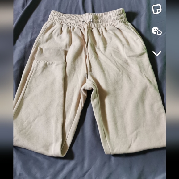 sweatpants - Picture 1 of 3